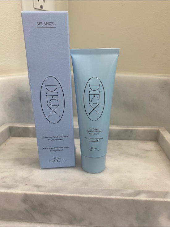 Dieux Other - NIB Air Angel Hydrating Gel Cream — Light Blue